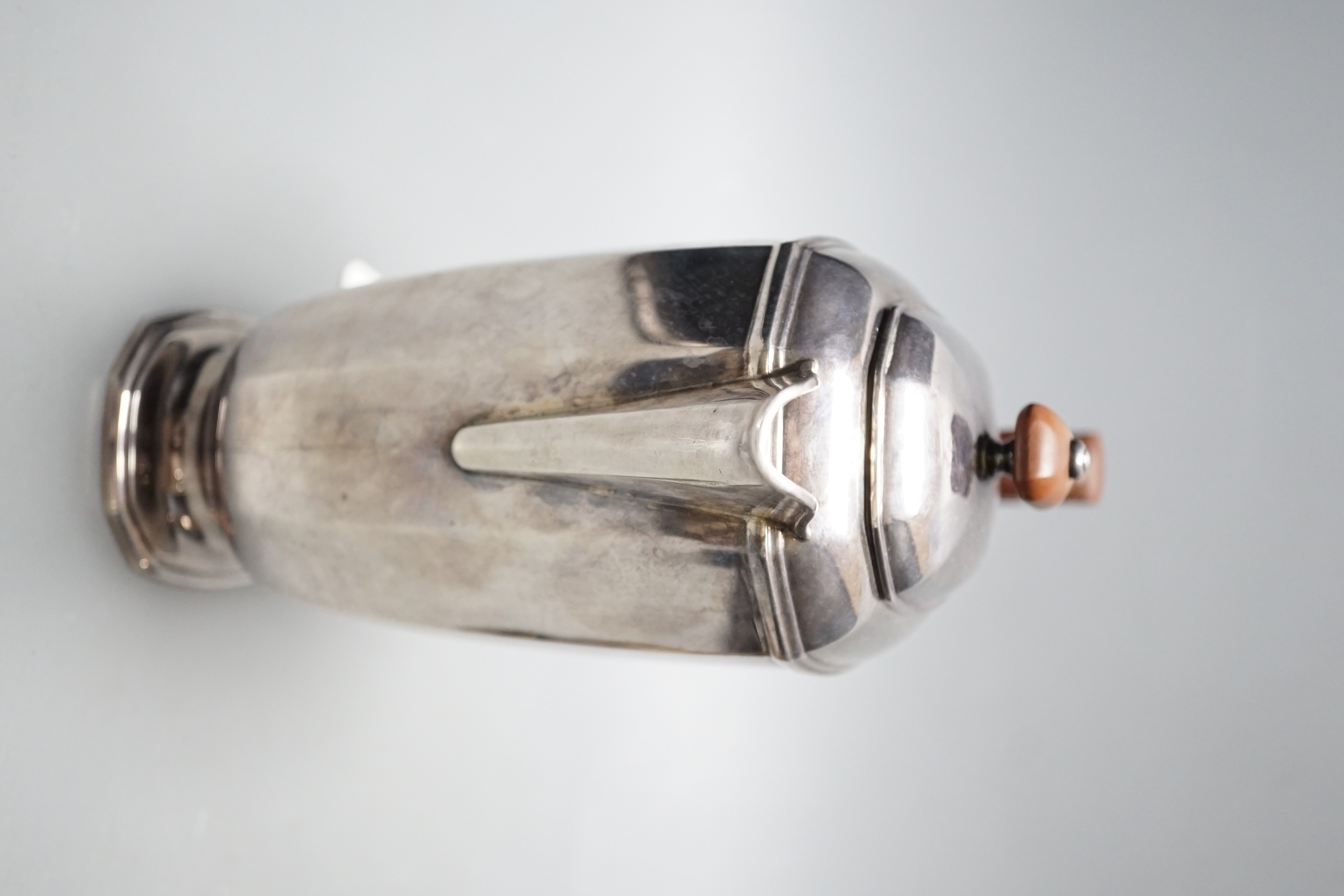 A George VI silver hot water pot, William Suckling Ltd, Birmingham, 1937, 20.5cm, gross weight 17.5oz.